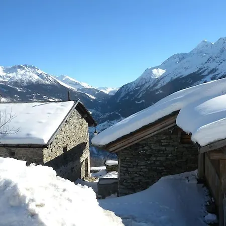 Dans Proche De La Station De La Rosiere San Bernardo