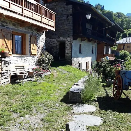 Dans Proche De La Station De La Rosiere San Bernardo Montvalezan